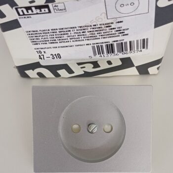 Niko da Vinci Sterling centraal plaatje stopcontact tweepolig veiligheid 24mm diep 47-310
