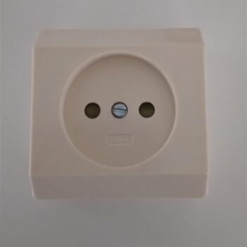 Niko EL20 creme opbouw stopcontact tweepolig  + veiligheid 11-365