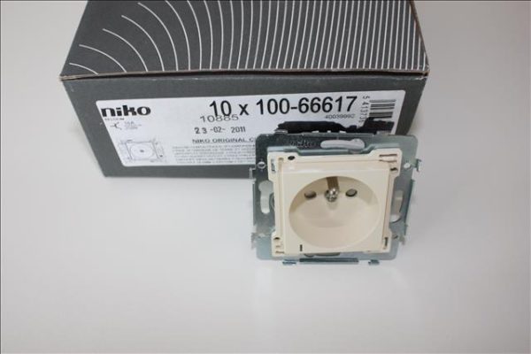 Niko Original Cream stopcontact 2P met spanningsaanduiding, penaarding en kinderveiligheid-0