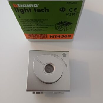 Bticino Light Tech draaiknopbediening dimmer NT4563