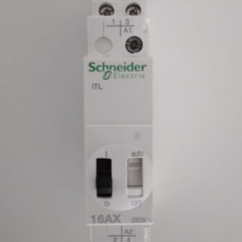 Schneider impulsschakelaar 2xNO 16A 250V, 110VDC of 230VAC 16AX A9C30812 gebruikt