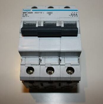 Hager zekering 3P C 32A -0
