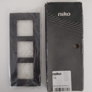 Niko Intense Anthracite afdekplaat drievoudig verticaal 122-76300