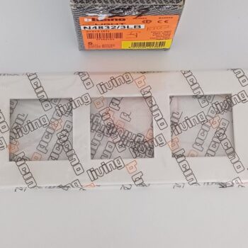 Bticino Light Wit afdekplaat 3x2 modules 202x80mm N4832/3LB