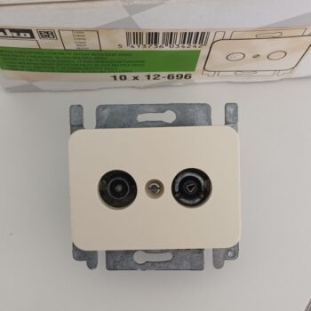 Niko PR20 creme inbouw contactdoos Gedu TV-FM 12-696