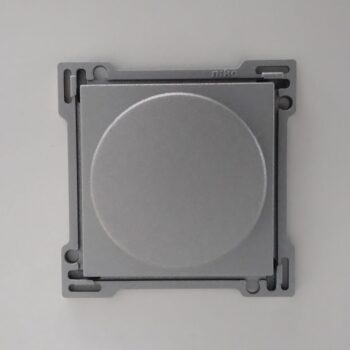 Niko Original Silver toets draaiknopdimmer 103-31000