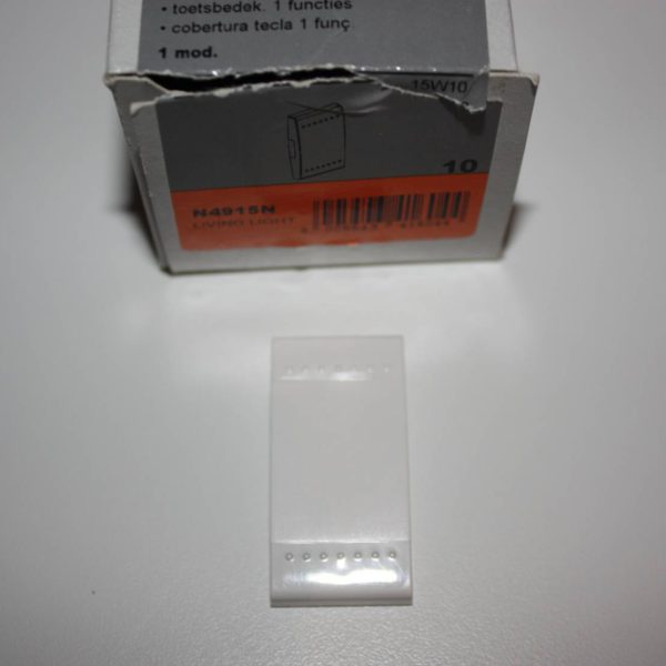 Bticino Living Light Wit toets 1 module met lens -0