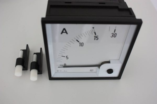 IME Amperemeter analoog max 30A-0