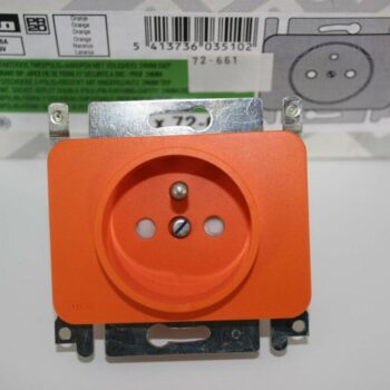 Niko PR20 oranje inbouw stopcontact tweepolig + aardpen met veiligheid-0