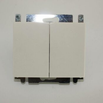 Niko PR80 creme inbouw 2x enkelpolige schakelaar 10A 250V-0