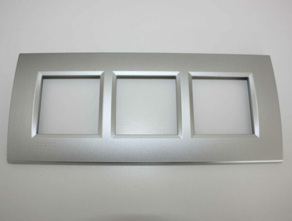 Bticino Living Light Tech afdekplaat 3x2modules centerafstand 57mm-0