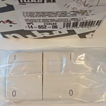 Niko PR20 creme toets RF-wandzender 4 bedieningsknoppen 14-652-06