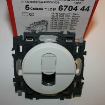 Legrand Céliane wit RJ45 Cat6 UTP 670444-0