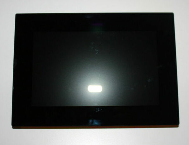 Niko Home Control Touchscreen 550-20100 gebruikt