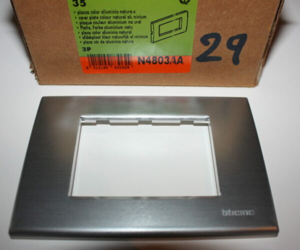 Bticino Light Aluminium Natuurlijk afdekplaat 3 modules 115x80mm N4803AA
