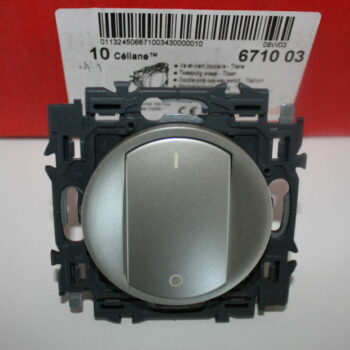 Legrand Céliane titanium schakelaar wissel tweepolig 10A 250V 671003