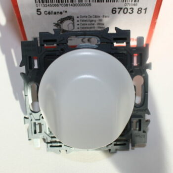 Legrand Céliane wit kabeluitgang 670381