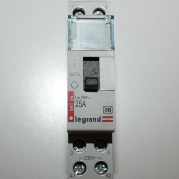Legrand relais 2xNO 250V 25A, 230V AC, manuele bediening 041 56