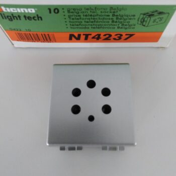 Bticino Light Tech telefoon stopcontact NT4237