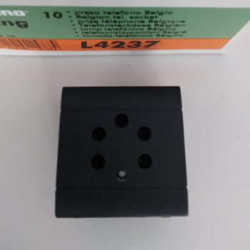 Bticino Living zwart telefoon stopcontact L4237
