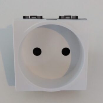 Bticino Light Wit Stopcontact 2P 16A 250V N4143