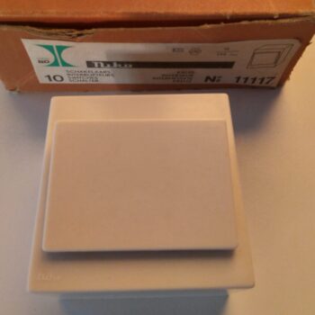 Niko PR80 opbouw schakelaar kruis 10A 250V 11117