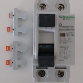 Schneider verliesstroomschakelaar 2-polig 40A 0.3A 230V 23265