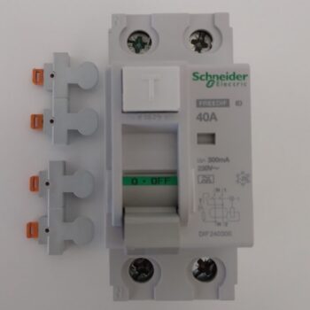 Schneider verliesstroomschakelaar 2polig 40A 300mA 230V DIF240300 gebruikt