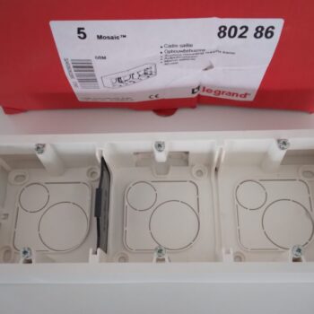 Legrand Mosaic wit opbouwdoos 6,8 of 3x2 modules 80286