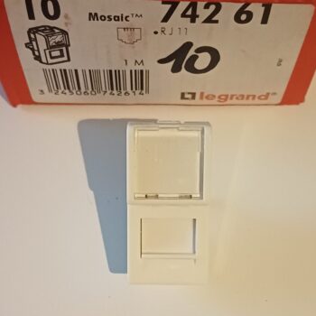 Legrand Mosaic wit RJ11 Cat5 UTP 1 module 74261