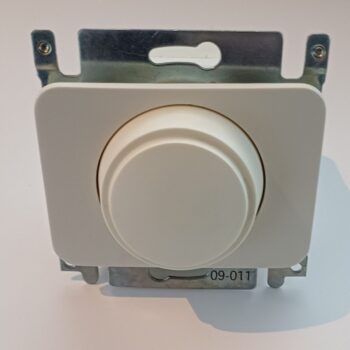 Niko PR20 creme inbouw potentiometer handbediend elektronische ballasten 09-011 + knop gebruikt