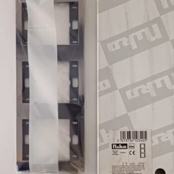 Niko Cirio Polished afdekplaat drievoudig verticaal centerafstand 71mm 54-023