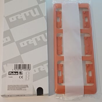 Niko PR20 Soft Terracotta afdekplaat drievoudig verticaal 76-013