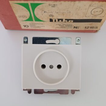 Niko PR85 creme stopcontact zonder aarding 12165