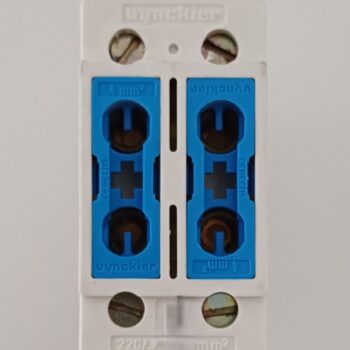 Vynckier penzekeringhouder 2P 50A met kalibreerelement blauw 011/002102-000 gebruikt