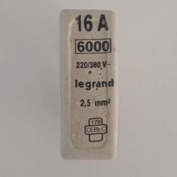 Legrand penzekering 16A 220/380V 23616