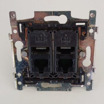 Niko sokkel 2xRJ45-aansluiting UTP cat5 170-66162