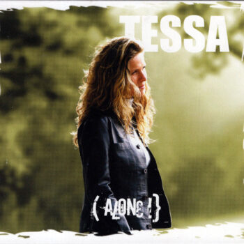 Tessa – Alone + handtekening