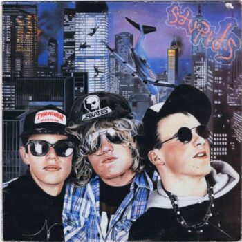Stupids – Van Stupid