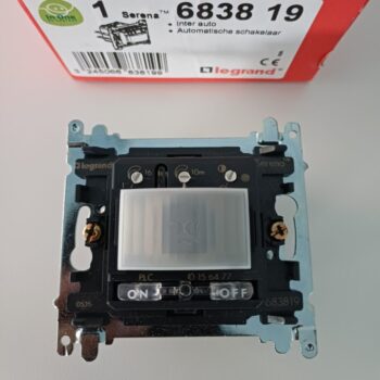 Legrand Serena schakelaar automatisch bewegingsmelder 683819