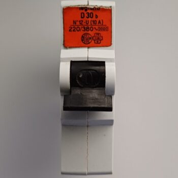 Legrand penzekering 10A 230/380V 3000A 12-U D30b gebruikt