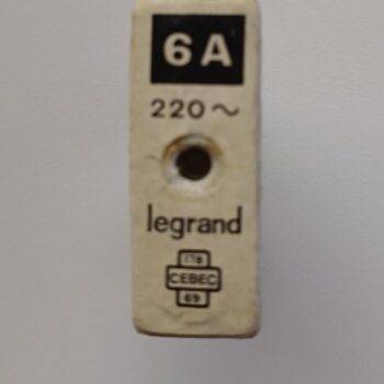 Legrand penzekering 6A 220V 23606